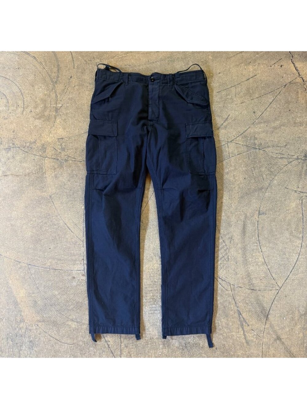 Buck Mason M51 Field Officer Cargo Pants in Stone Twill Navy 34/31